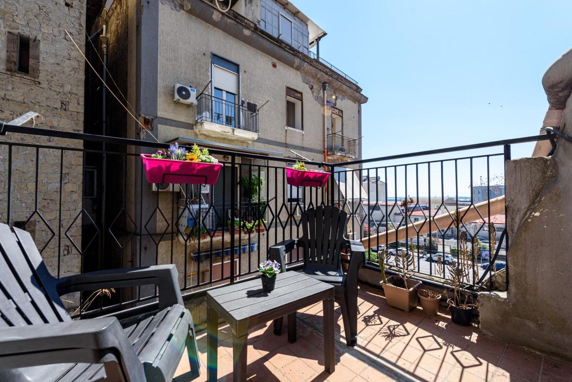 شقة La Terrazzina Sul Porto نابولي المظهر الخارجي الصورة